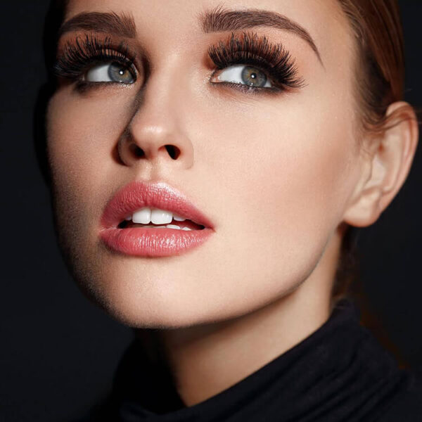 Ultimate Waterproof Lenght & volume mascara - Image 4